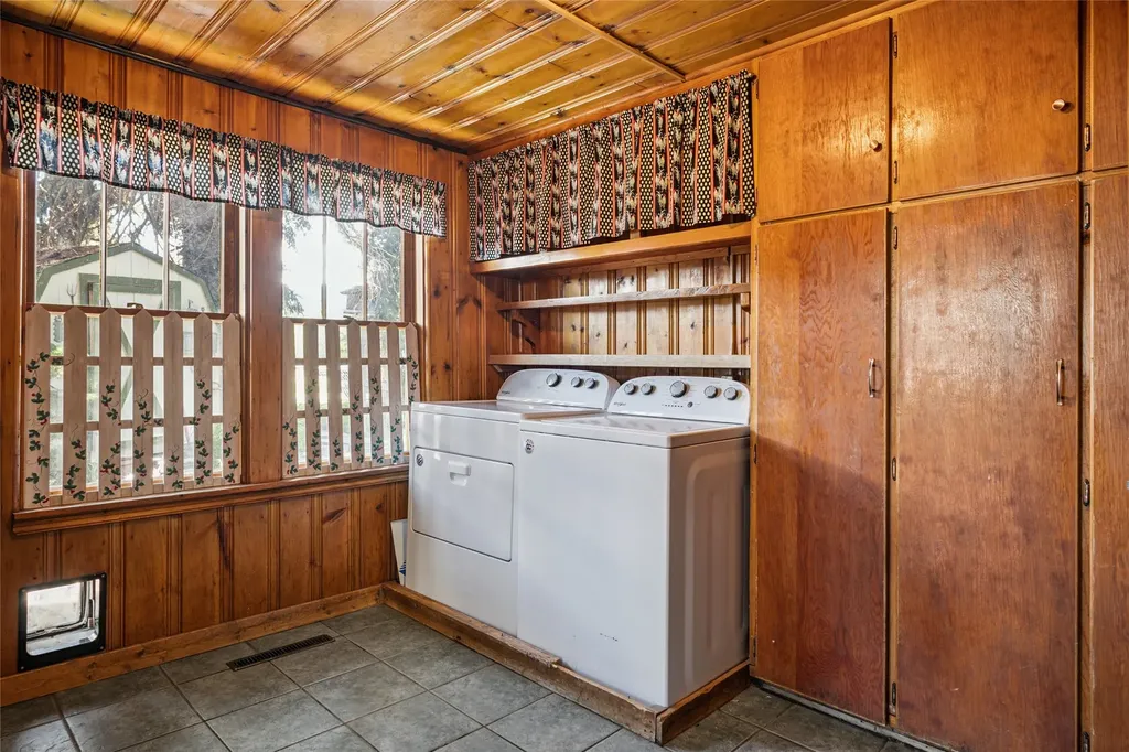 207 Main Street St Regis MT 59866