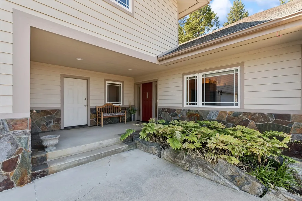 500 Conrad Point Road Lakeside MT 59922