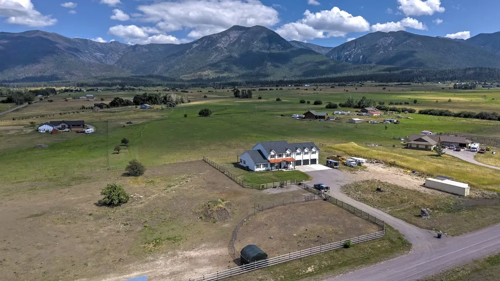 26190 Sliding Horse Lane Arlee MT 59821