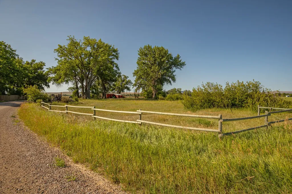 13899 Mt Highway 200 Sun River MT 59483