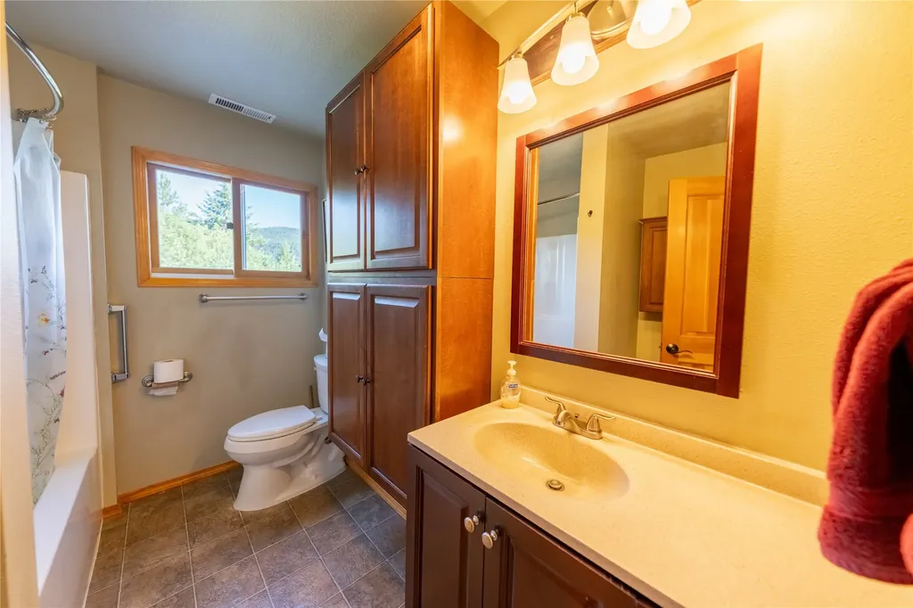 584 Mack Road Libby MT 59923