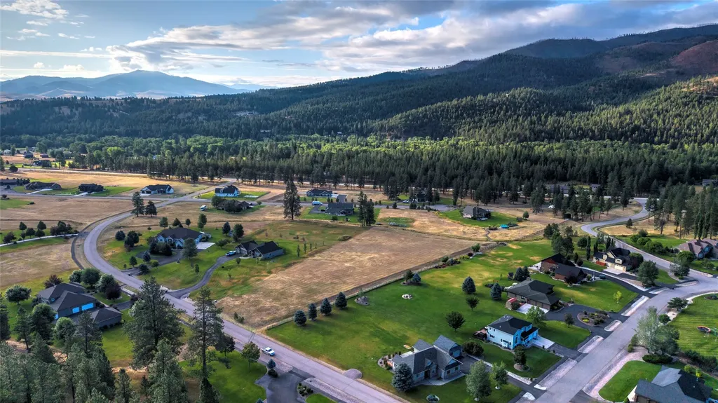 12196 Cowcatcher Drive Lolo MT 59847