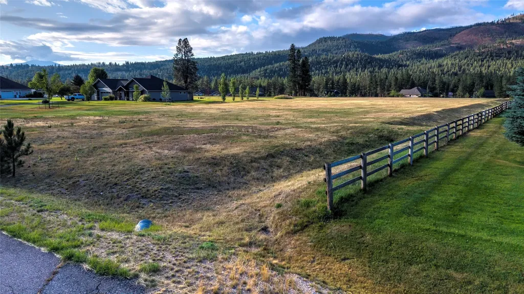 12196 Cowcatcher Drive Lolo MT 59847