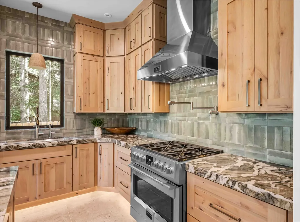172/178 Swanlea Road S Bigfork MT 59911