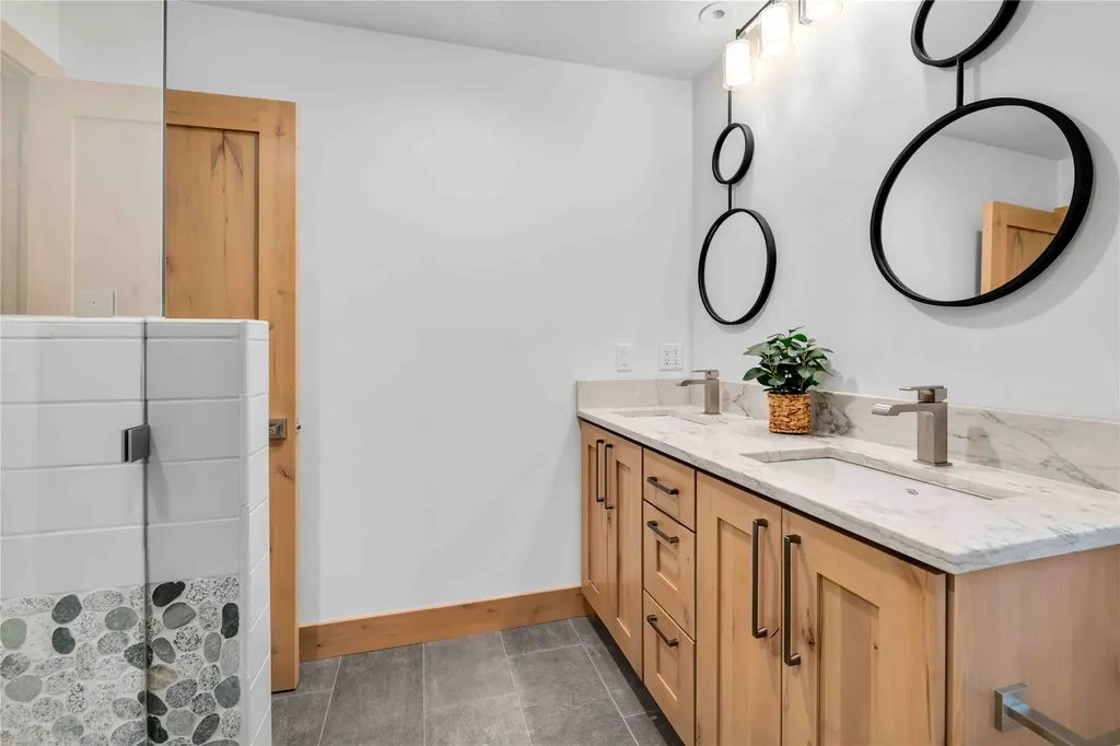 172/178 Swanlea Road S Bigfork MT 59911