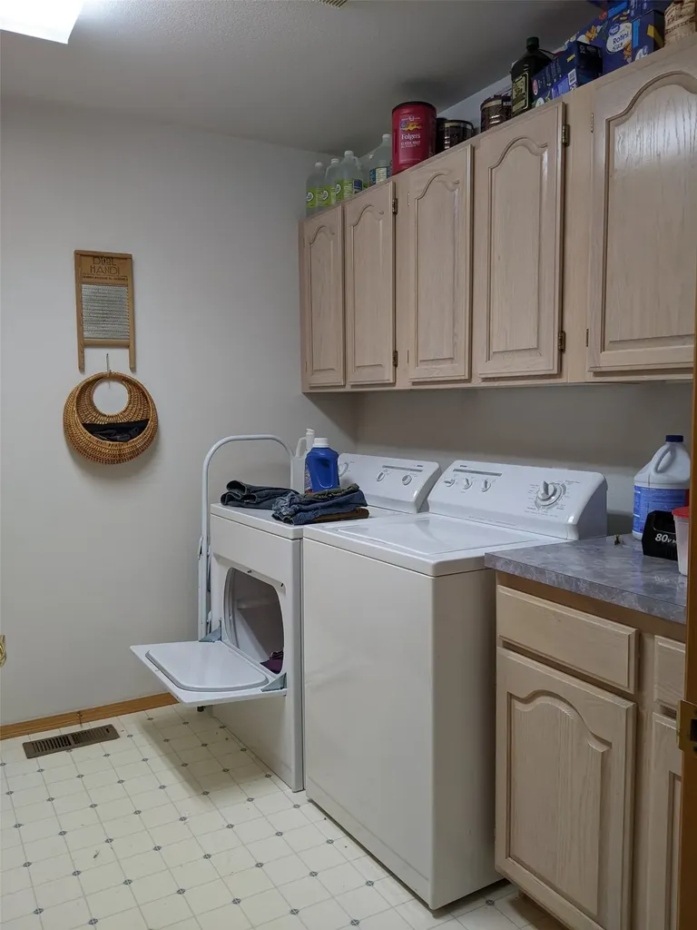 35 Snowy Lane Plains MT 59859