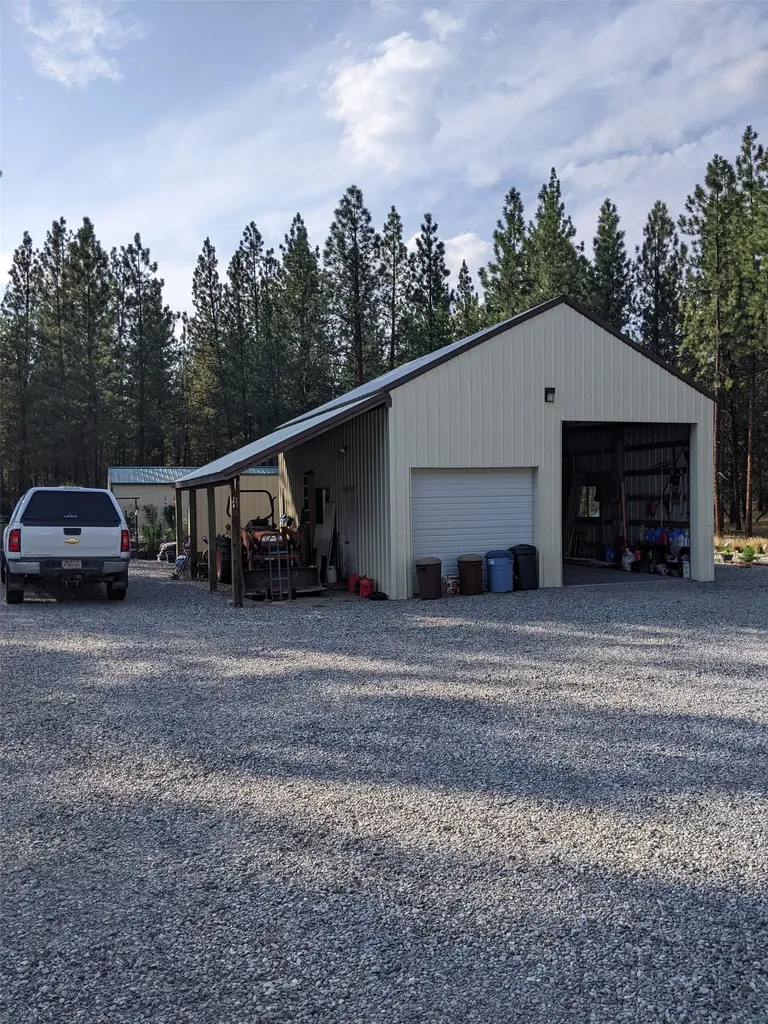 35 Snowy Lane Plains MT 59859