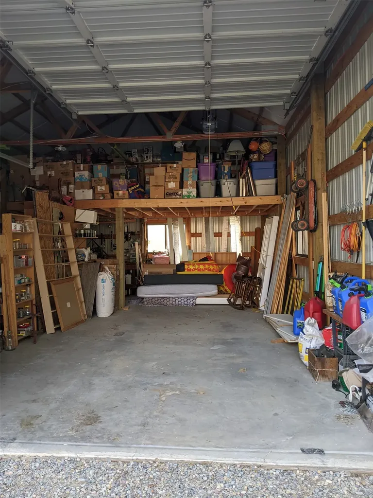 35 Snowy Lane Plains MT 59859