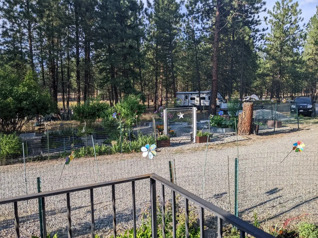 35 Snowy Lane Plains MT 59859