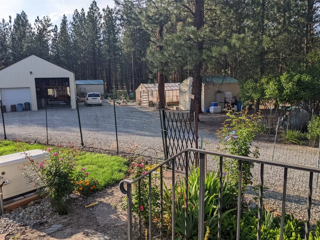 35 Snowy Lane Plains MT 59859