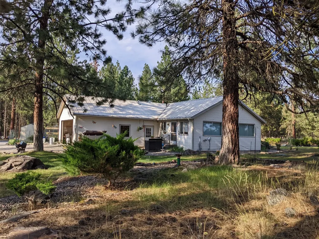 35 Snowy Lane Plains MT 59859
