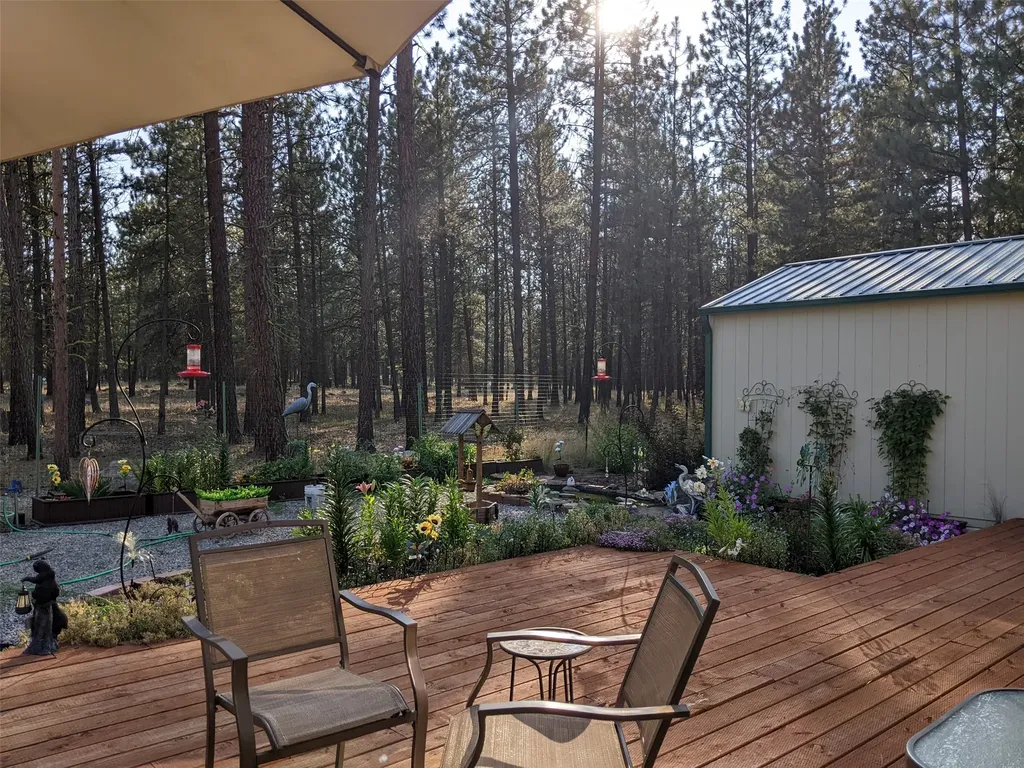 35 Snowy Lane Plains MT 59859