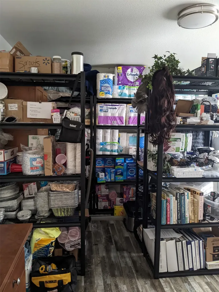 35 Snowy Lane Plains MT 59859
