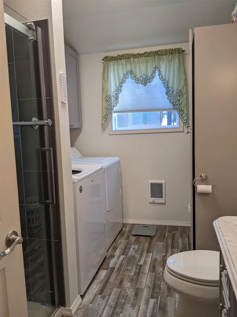 35 Snowy Lane Plains MT 59859