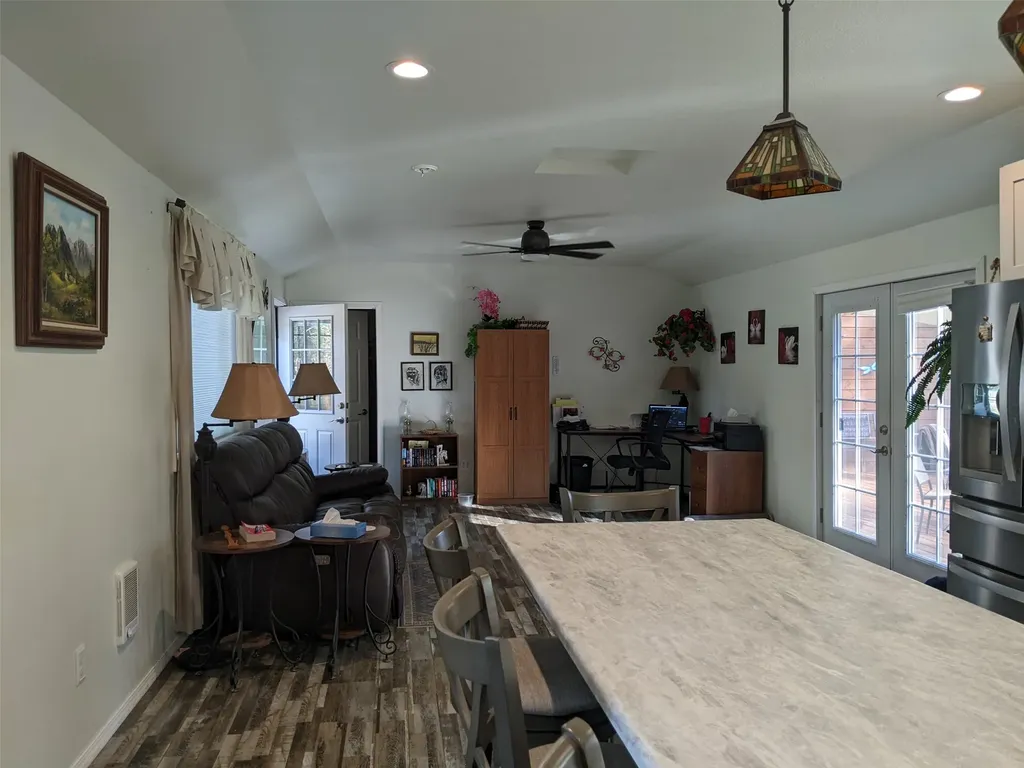35 Snowy Lane Plains MT 59859