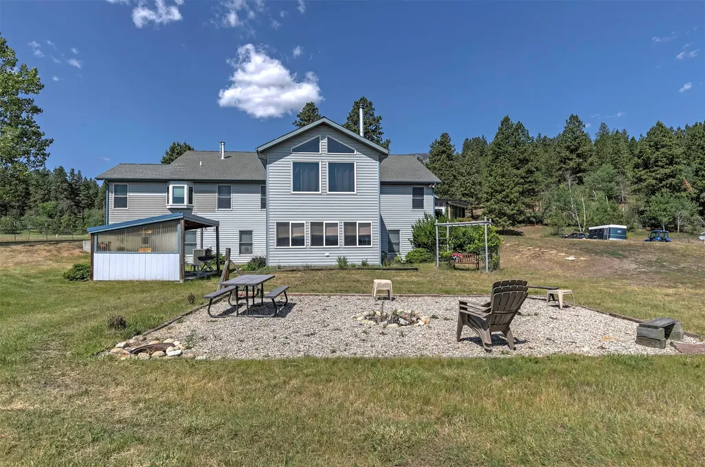 511 & 499 Gold Creek Loop Hamilton MT 59840