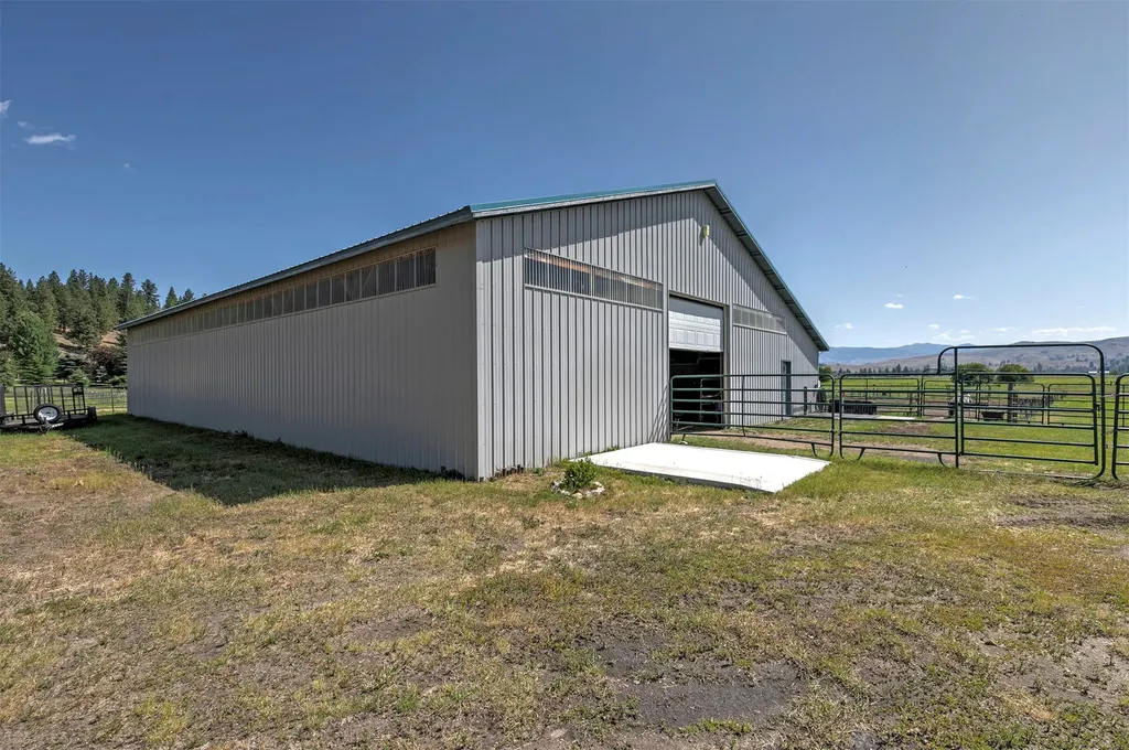 511 & 499 Gold Creek Loop Hamilton MT 59840