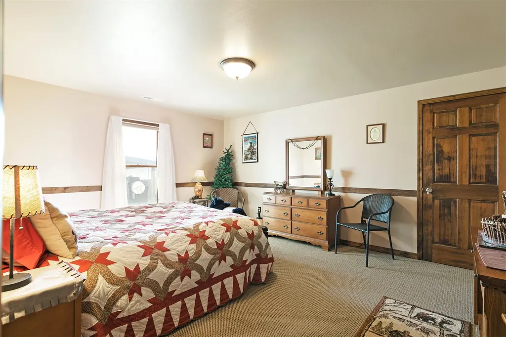 511 & 499 Gold Creek Loop Hamilton MT 59840