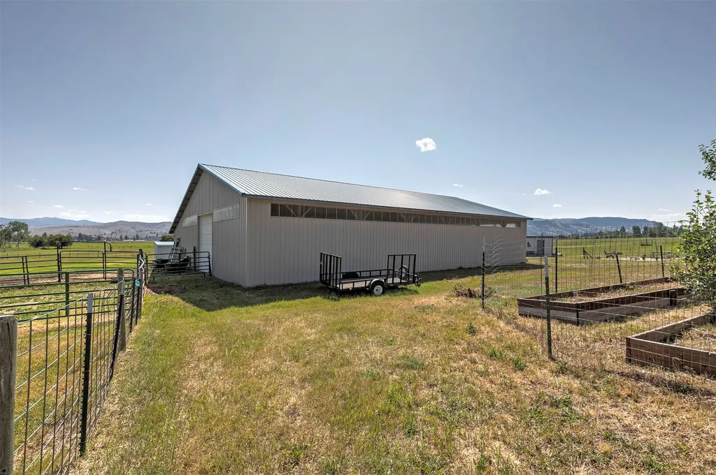 511 & 499 Gold Creek Loop Hamilton MT 59840