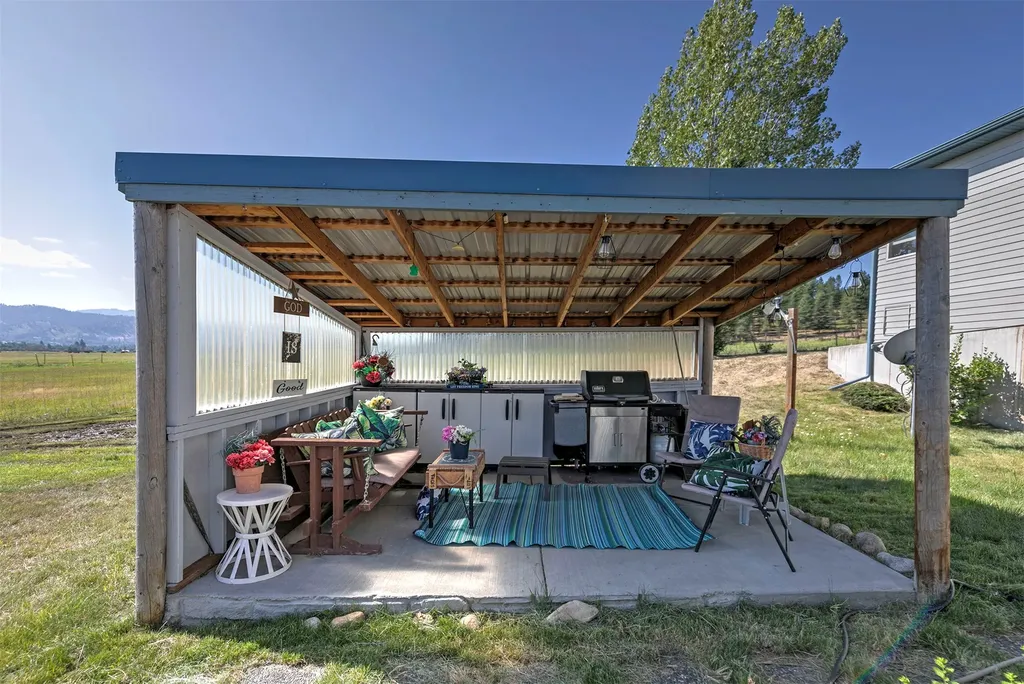 511 & 499 Gold Creek Loop Hamilton MT 59840