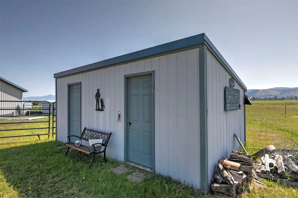 511 & 499 Gold Creek Loop Hamilton MT 59840