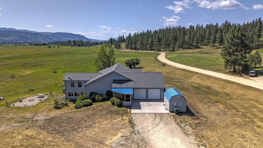 511 & 499 Gold Creek Loop Hamilton MT 59840