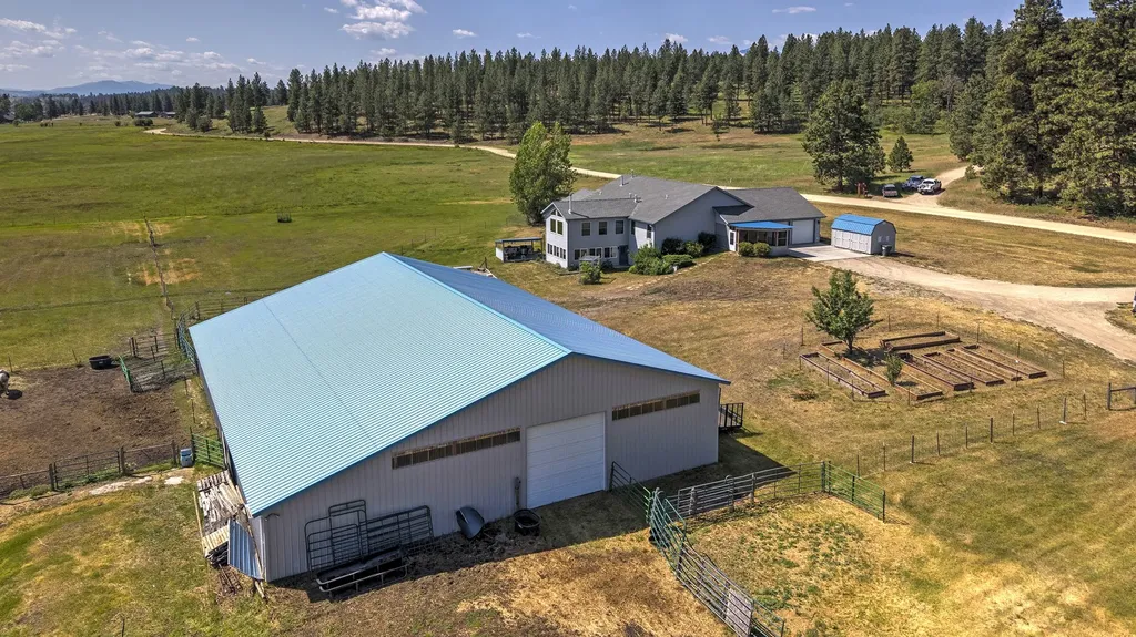 511 & 499 Gold Creek Loop Hamilton MT 59840