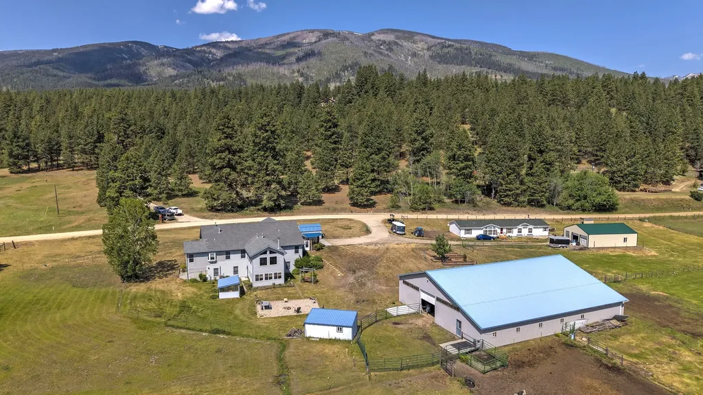 511 & 499 Gold Creek Loop Hamilton MT 59840