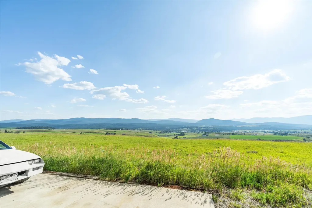 11 Vista View Drive Eureka MT 59917