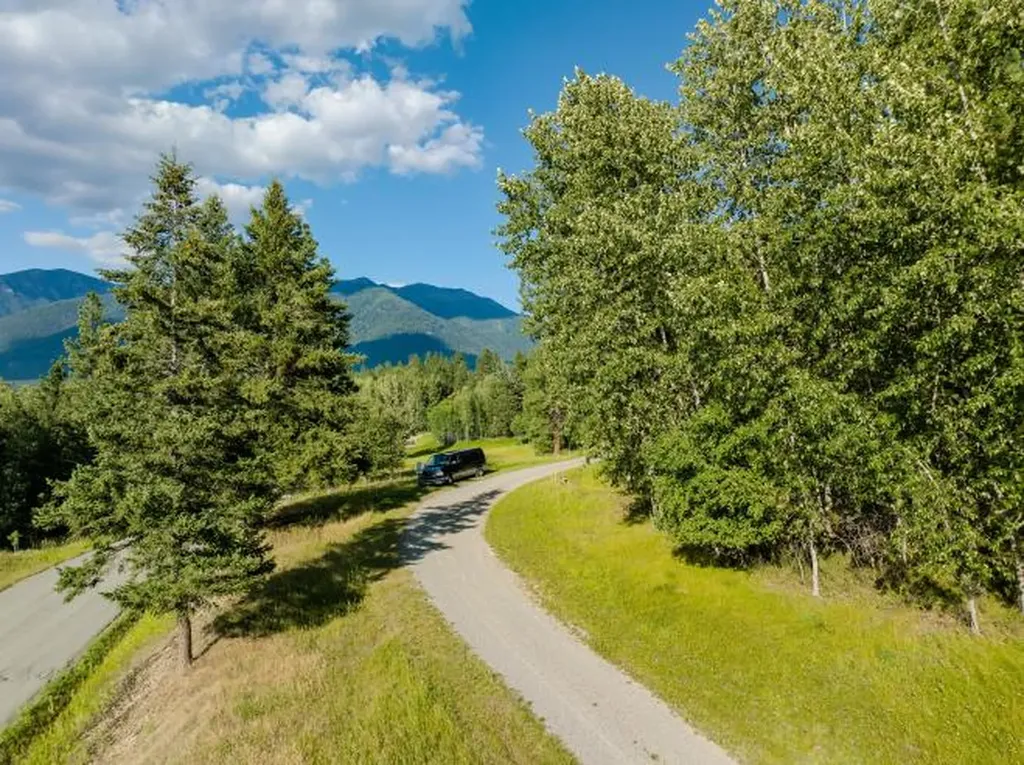 11 Vista View Drive Eureka MT 59917