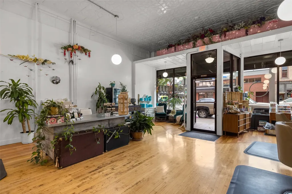 141 S Main Street Kalispell MT 59901