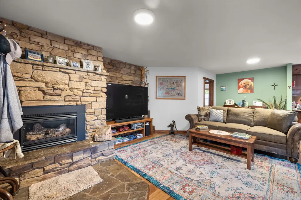 115 Ferndale Drive Bigfork MT 59911