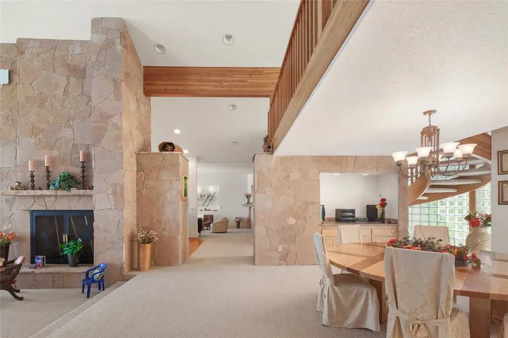 25802 Old Highway 93 Dayton MT 59914