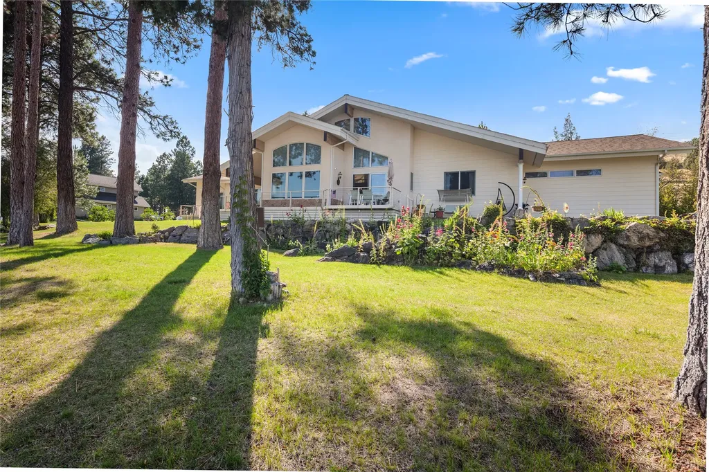 25802 Old Highway 93 Dayton MT 59914