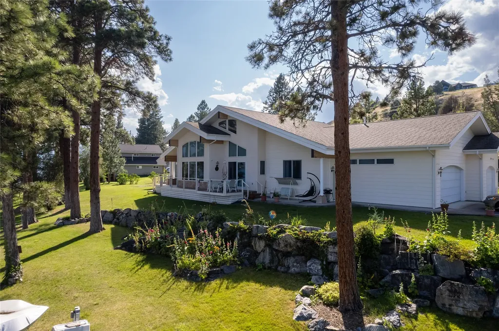 25802 Old Highway 93 Dayton MT 59914