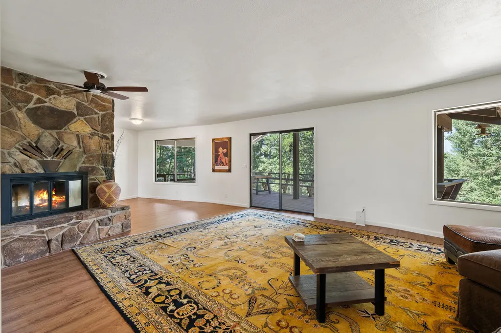 185 Kokanee Bend Drive Columbia Falls MT 59912