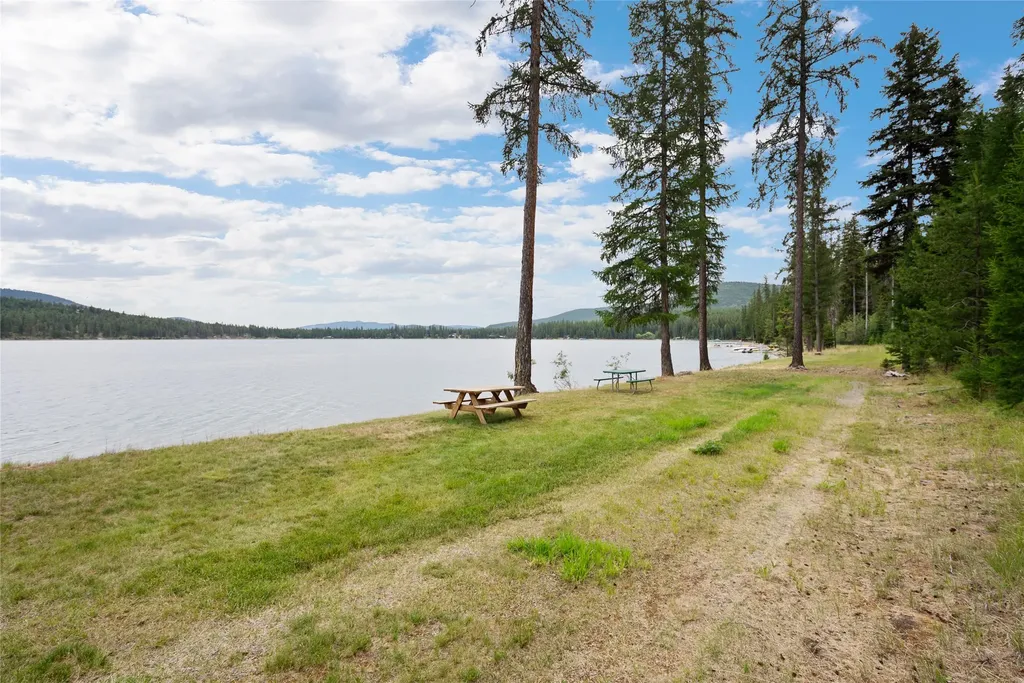 826 Mcgregor Lane Marion MT 59925