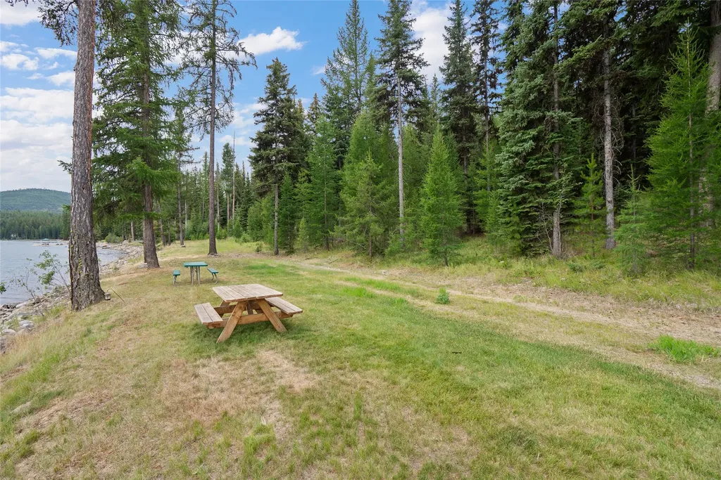 826 Mcgregor Lane Marion MT 59925