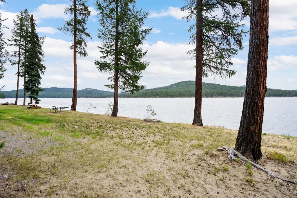 826 Mcgregor Lane Marion MT 59925