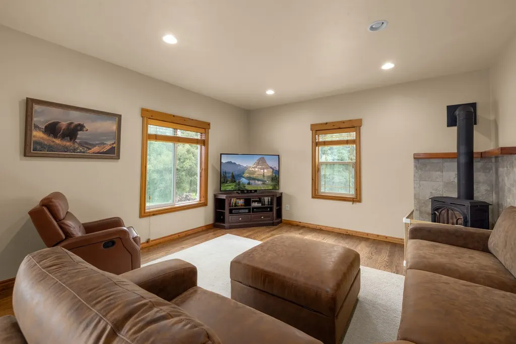 5879 Us Hwy 93 S Whitefish MT 59937