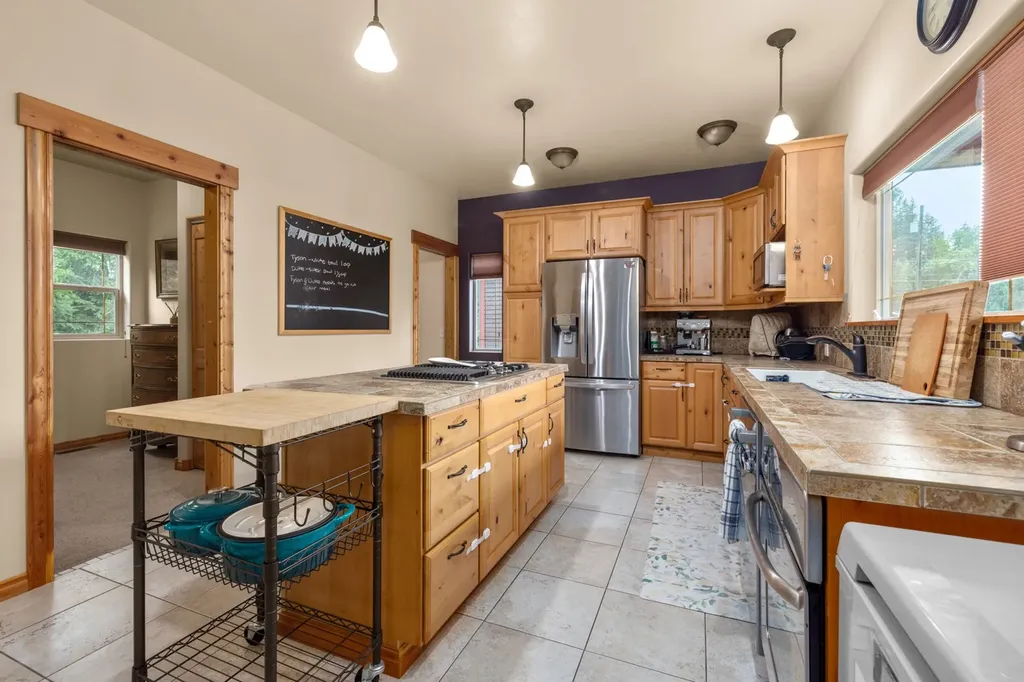 5879 Us Hwy 93 S Whitefish MT 59937