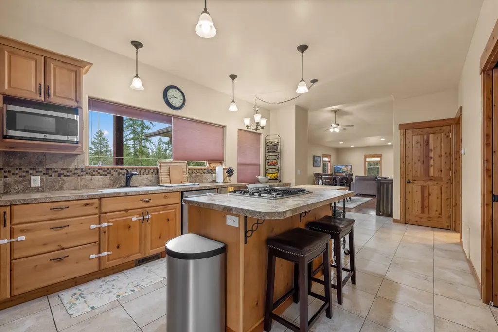 5879 Us Hwy 93 S Whitefish MT 59937