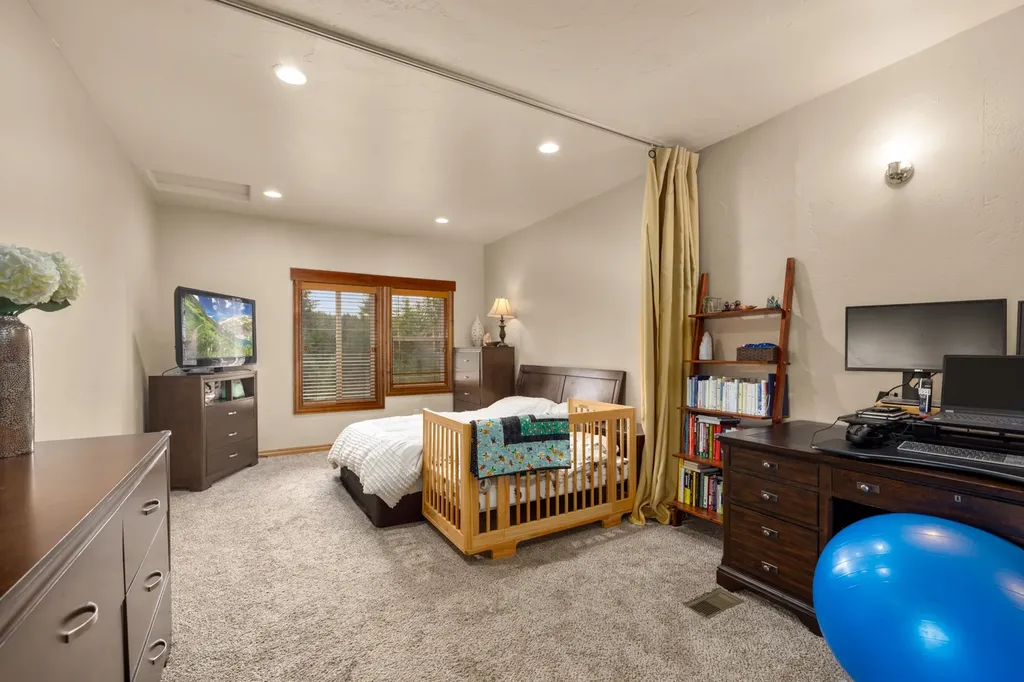 5879 Us Hwy 93 S Whitefish MT 59937