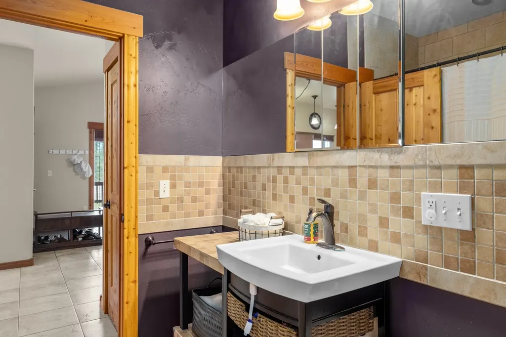 5879 Us Hwy 93 S Whitefish MT 59937