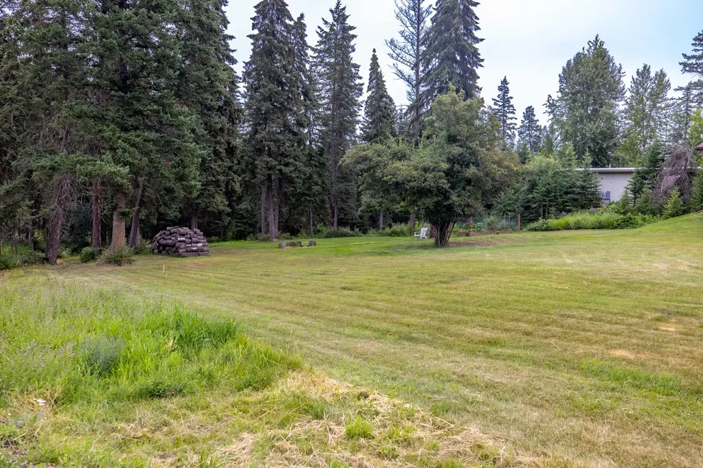 5879 Us Hwy 93 S Whitefish MT 59937