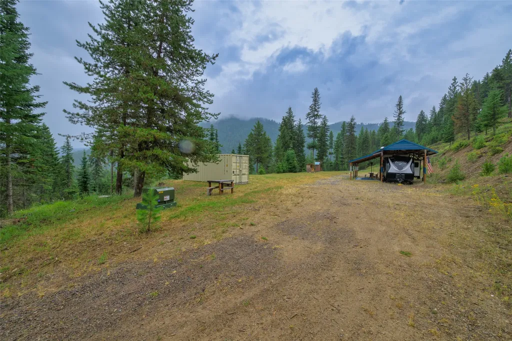 435 Cabin City Loop St Regis MT 59866