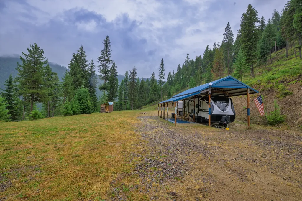 435 Cabin City Loop St Regis MT 59866