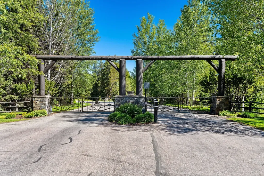 1252 Whitefish Ranch Road Whitefish MT 59937