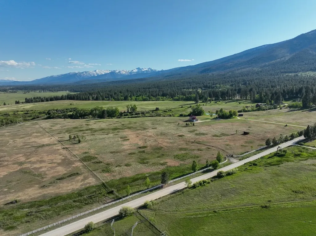 257 N Gold Creek Loop Hamilton MT 59840