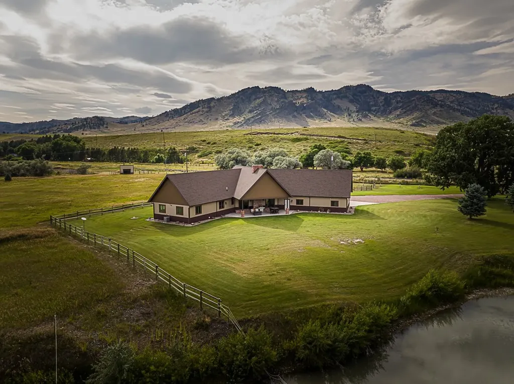 2127 Old Us Highway 91 Cascade MT 59421